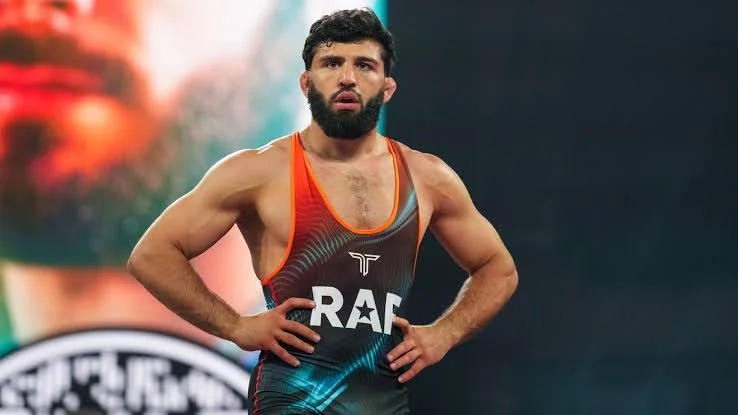 Царукян проиграл Ковингтону бой за чемпионский пояс RAF